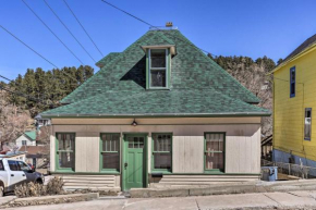 Cozy Lead Home with Gold Mine and Mountain Views! Lead